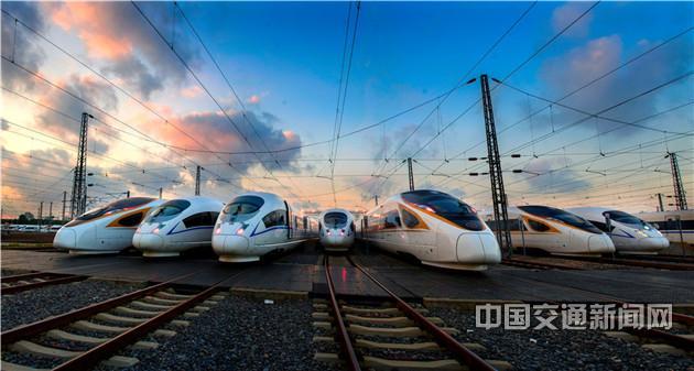 铁龙飞驰强国脉――新中国成立70周年铁路交通发展成就综述